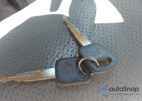 2004 Ford E-250 Commercial/Recreational from USA, damaged, VIN 1FTNS24L74HB14701